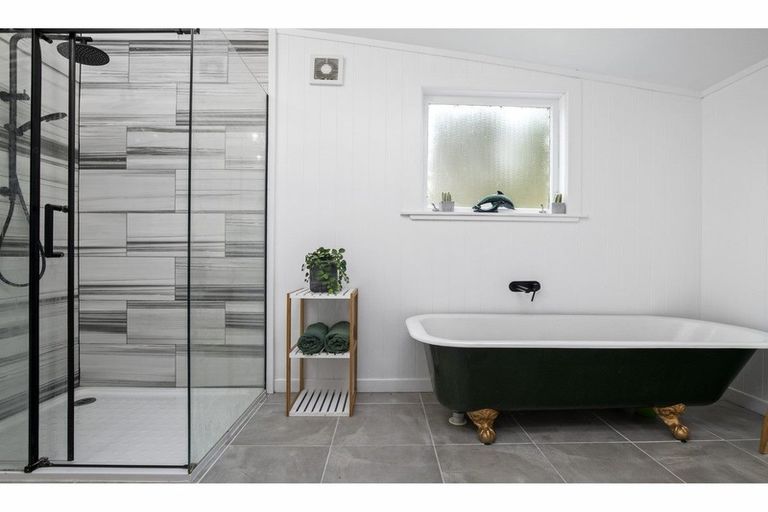 Photo of property in 81 Colombo Road, Waiuku, 2123