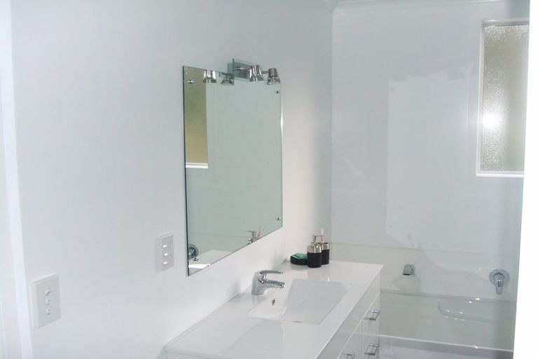 Photo of property in 11b Lachlan Avenue, North Dunedin, Dunedin, 9016