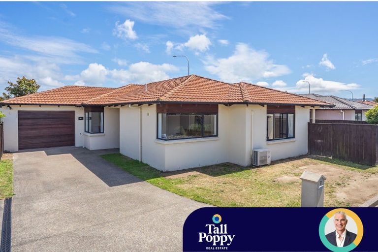 Photo of property in 6 Central Park, Paraparaumu Beach, Paraparaumu, 5032