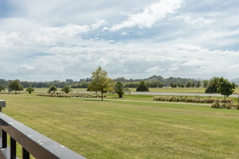 Photo of property in 52 Pelorus Avenue, Poraiti, Napier, 4112