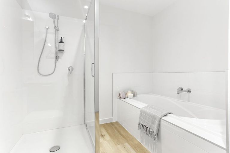 Photo of property in 28 Walter Merton Road, Hobsonville, Auckland, 0616