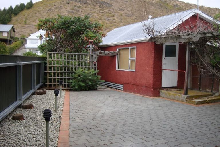 Photo of property in 15 Black Peak Road, Omarama, 9412