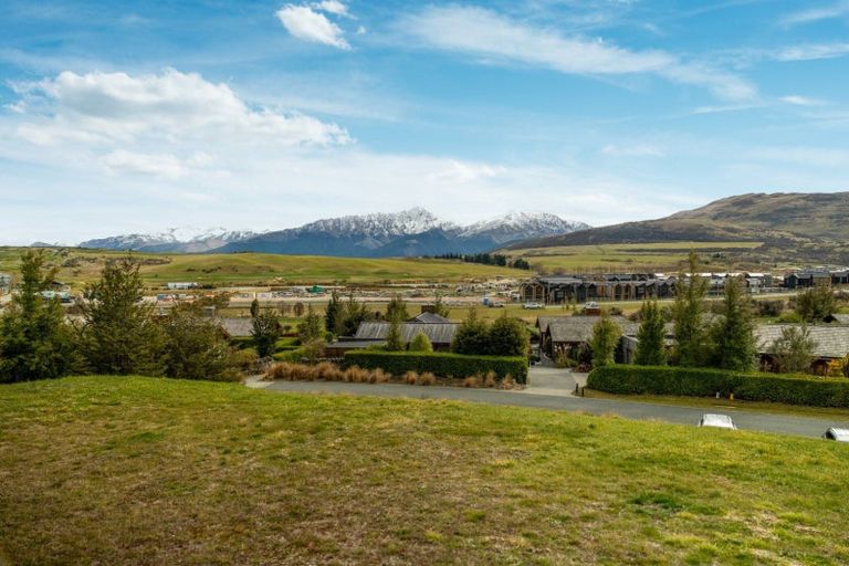 Photo of property in 25 Rannoch Drive, Jacks Point, Queenstown, 9371