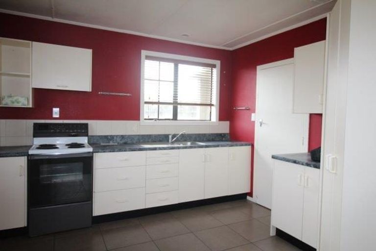 Photo of property in 10 Forfar Crescent, Rockdale, Invercargill, 9812