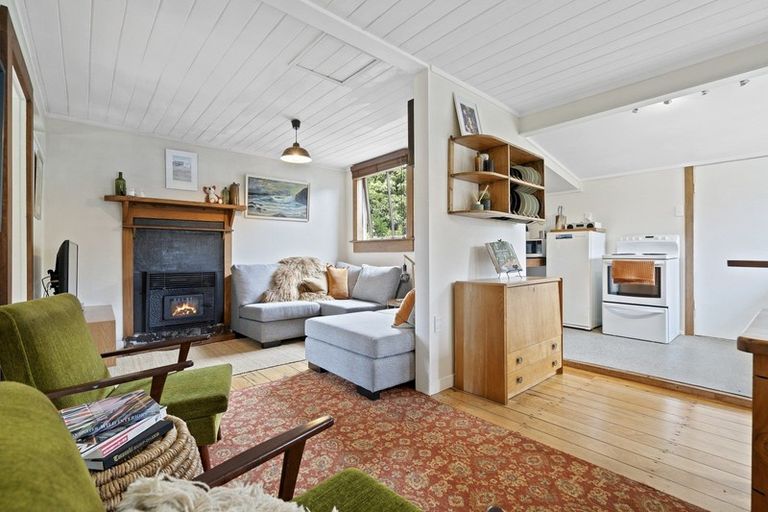 Photo of property in 46 Fox Street, Opunake, 4616