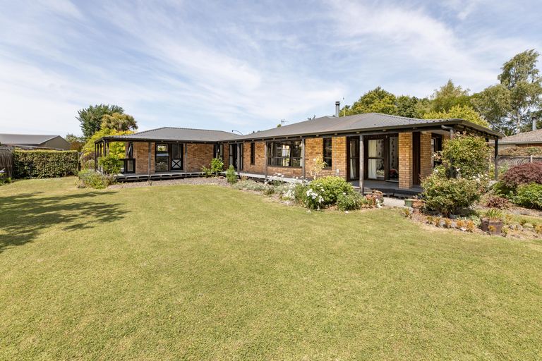 Photo of property in 56 Buckleys Road, Rangiora, 7400