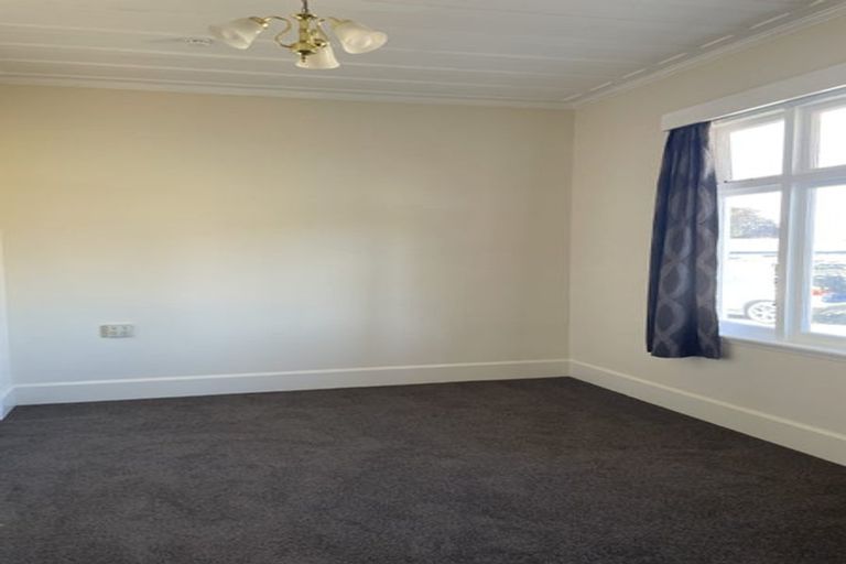 Photo of property in 25 Reeve Street, Foxton, 4814