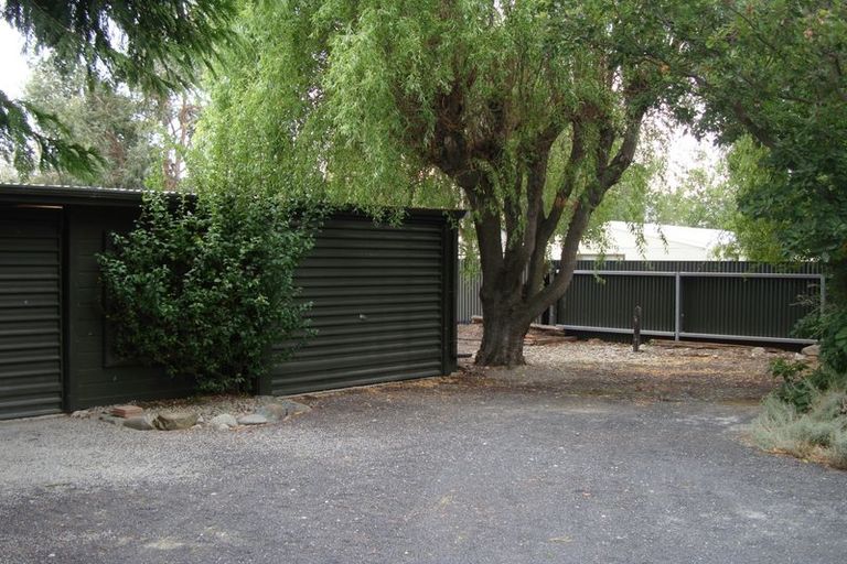 Photo of property in 15 Black Peak Road, Omarama, 9412