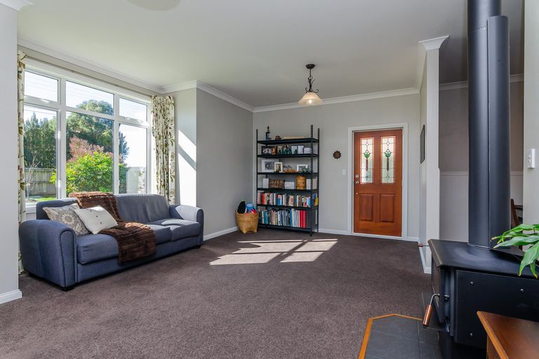 Photo of property in 75 Frederick Street, Carterton, 5713