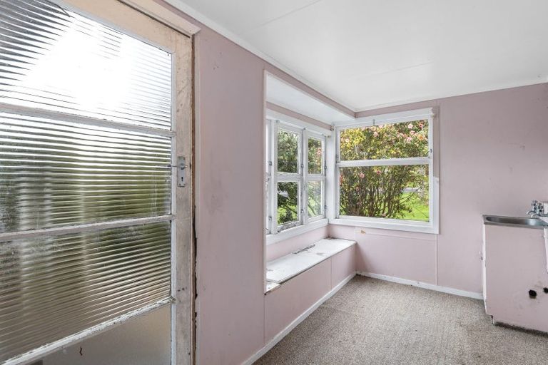 Photo of property in 1 Brick Street, Te Aroha, 3320