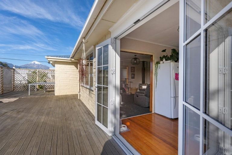 Photo of property in 16 Cumming Street, Okato, 4335