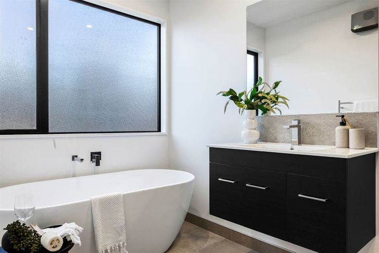 Photo of property in 54 Cross Street, Sefton, 7477