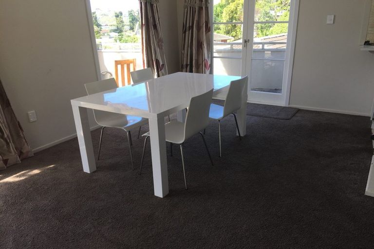 Photo of property in 23 Downing Street, Glenfield, Auckland, 0629