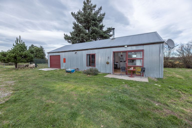 Photo of property in 23 Hororata Road, Hororata, 7572