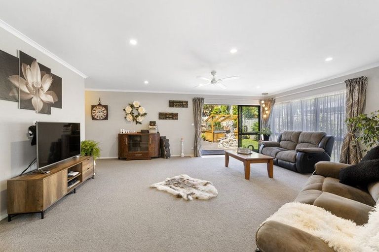 Photo of property in 7 Aqua Way, Paraparaumu, 5032
