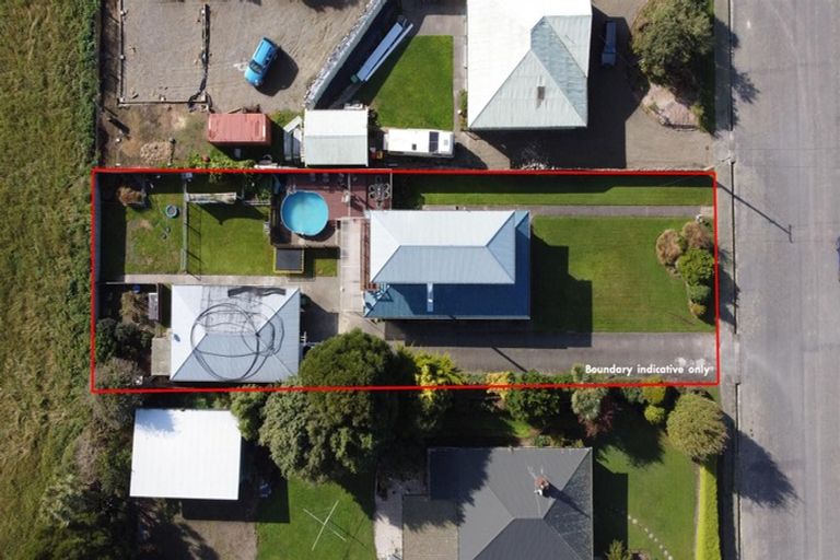 Photo of property in 8 Massey Street, Waimate, 7924