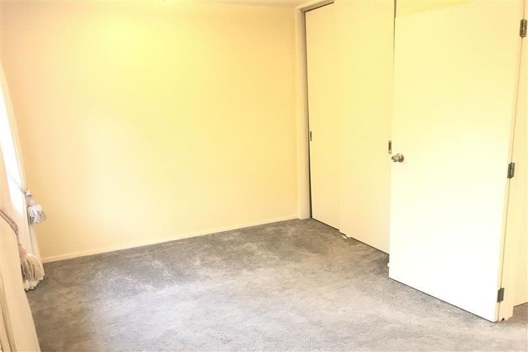 Photo of property in 3/17 Pannill Place, Oteha, Auckland, 0632