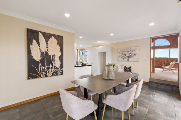 Photo of property in 231 Hobsonville Road, Hobsonville, Auckland, 0618