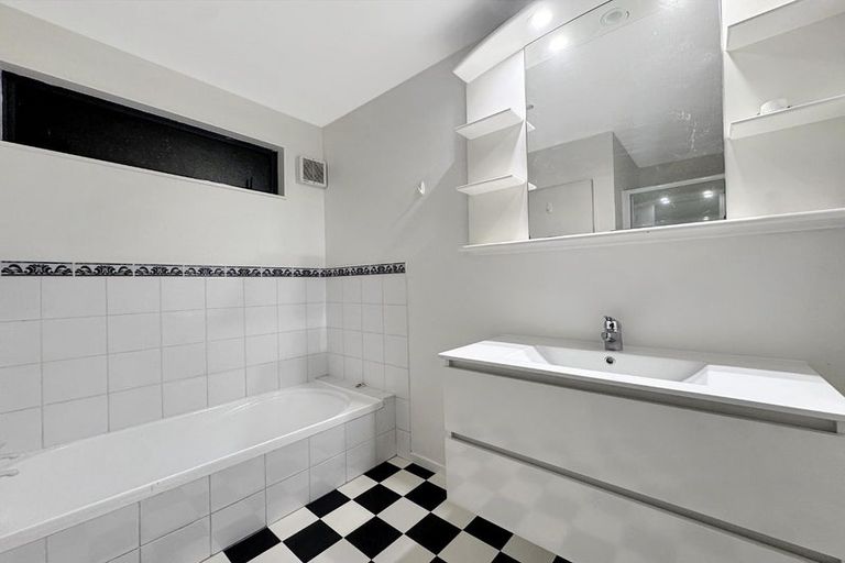 Photo of property in 54 Cunliffe Street, Churton Park, Wellington, 6037