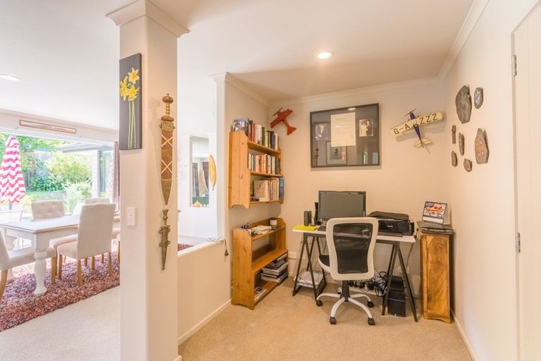 Photo of property in 11 Tauhou Place, Waikanae, 5036