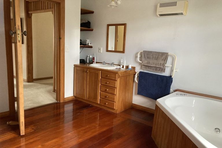 Photo of property in 11 Brook Street, Waiwhetu, Lower Hutt, 5010