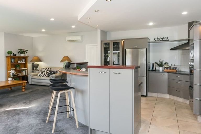 Photo of property in 17 Merlot Drive, Greenmeadows, Napier, 4112