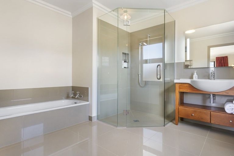 Photo of property in 16d Gibson Road, Bannockburn, Cromwell, 9384