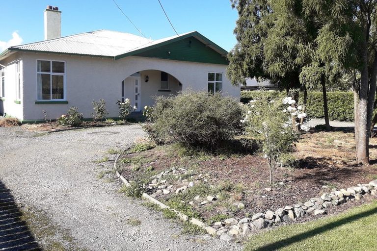 Photo of property in 10 Massey Street, Waimate, 7924