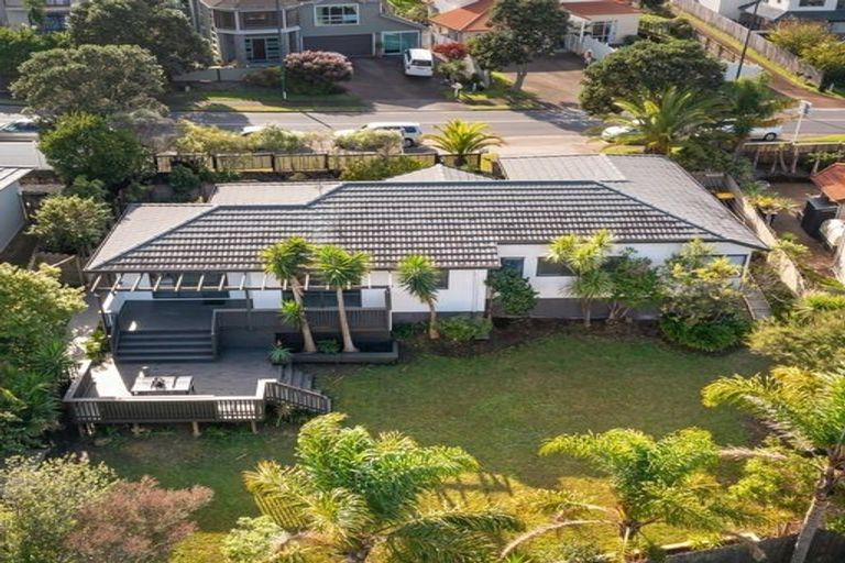 Photo of property in 7 Graham Collins Drive, Windsor Park, Auckland, 0632