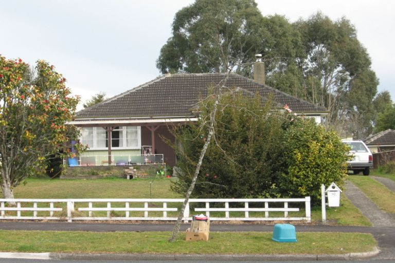 Photo of property in 92 Fairfield Road, Fairfield, Hamilton, 3214