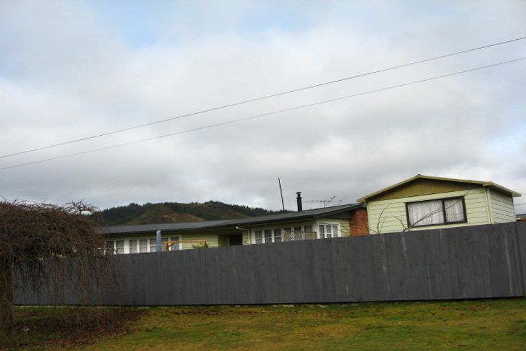 Photo of property in 66 Davis Street, Reefton, 7830