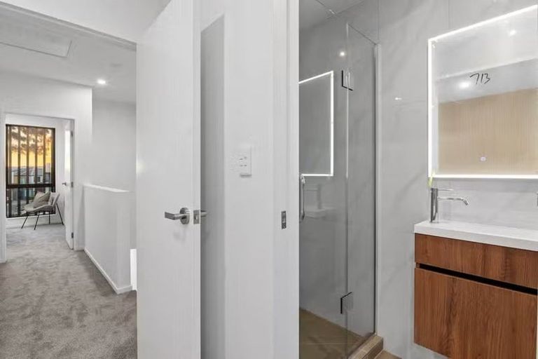 Photo of property in 101 Joshua Carder Drive, Hobsonville, Auckland, 0616