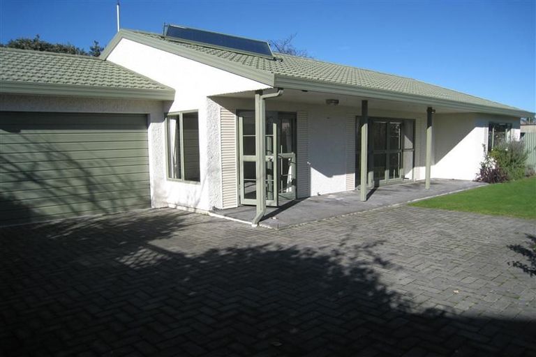 Photo of property in 8a Surrey Street, Taradale, Napier, 4112