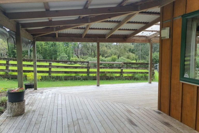 Photo of property in 26 Moontide Road, Kumeu, 0892