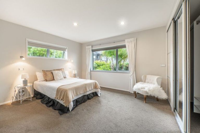 Photo of property in 2/91 Aberdeen Road, Castor Bay, Auckland, 0620