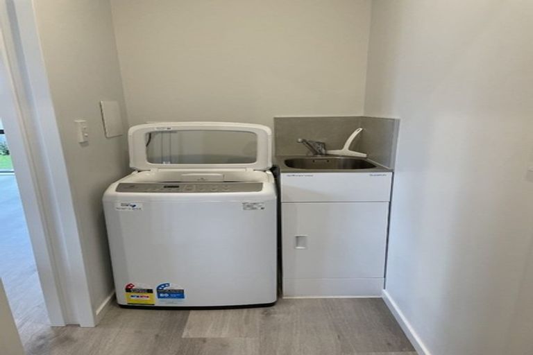 Photo of property in 39 Nganui Avenue, Takanini, 2112