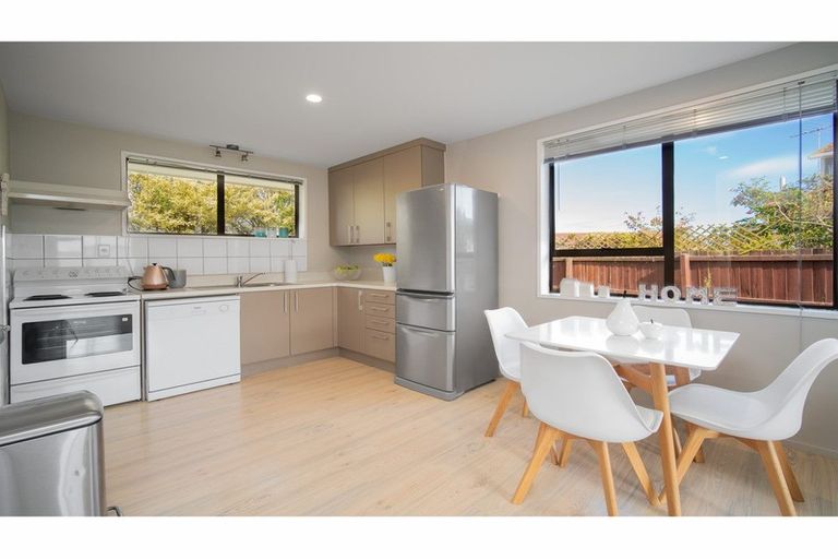 Photo of property in 2/323 Sawyers Arms Road, Bishopdale, Christchurch, 8053