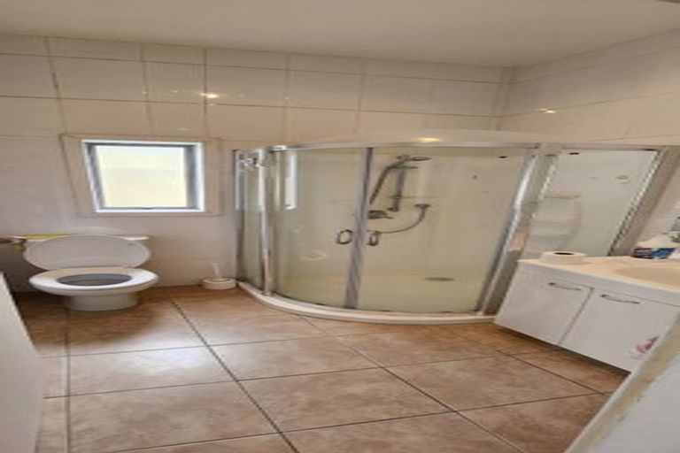 Photo of property in 96 Derwent Street, Island Bay, Wellington, 6023