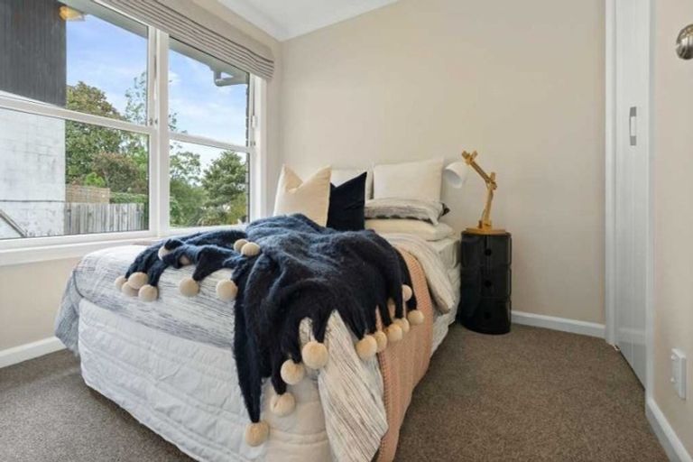 Photo of property in 1/99 Mountbatten Avenue, Hillcrest, Auckland, 0627