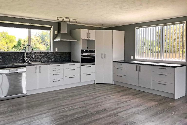 Photo of property in 9 Queen Street, Aramoho, Wanganui, 4500