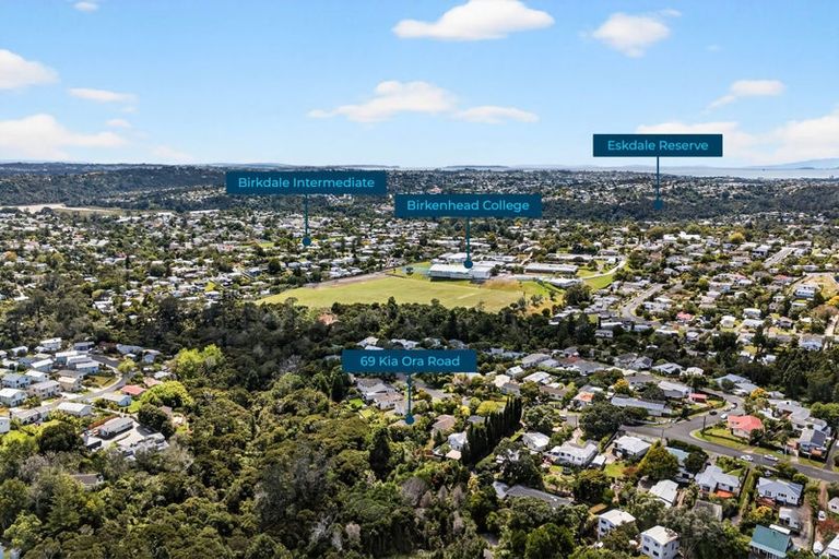 Photo of property in 69 Kia Ora Road, Beach Haven, Auckland, 0626