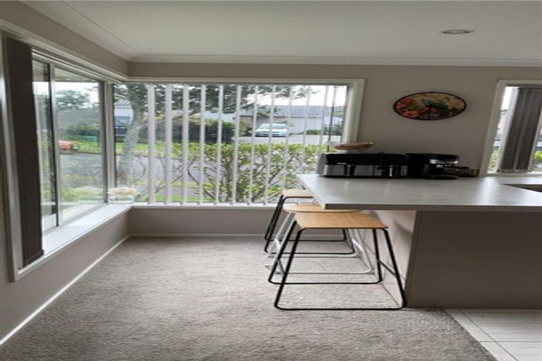 Photo of property in 4 Alloway Street, Westgate, Auckland, 0614