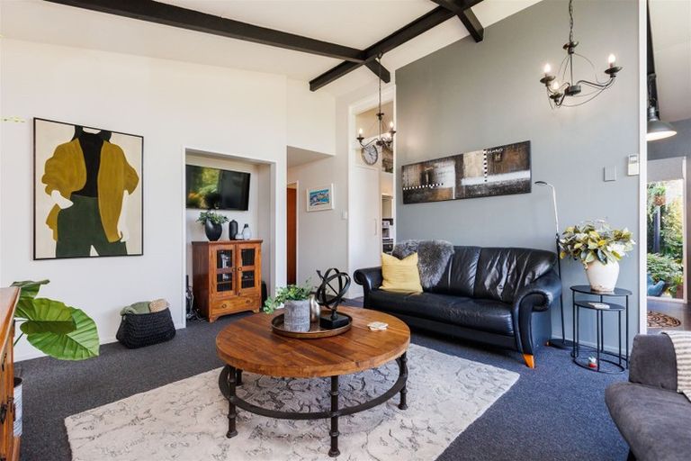 Photo of property in 7 Dampier Avenue, Awapuni, Palmerston North, 4412