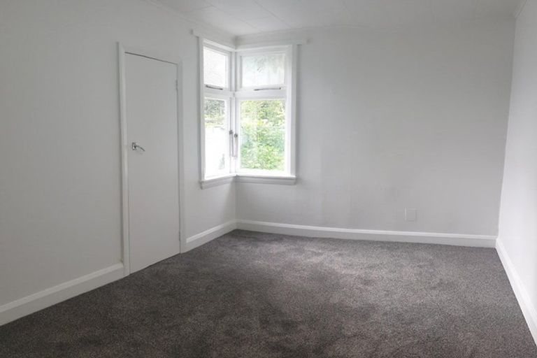 Photo of property in 115-117 Shakespeare Road, Bluff Hill, Napier, 4110