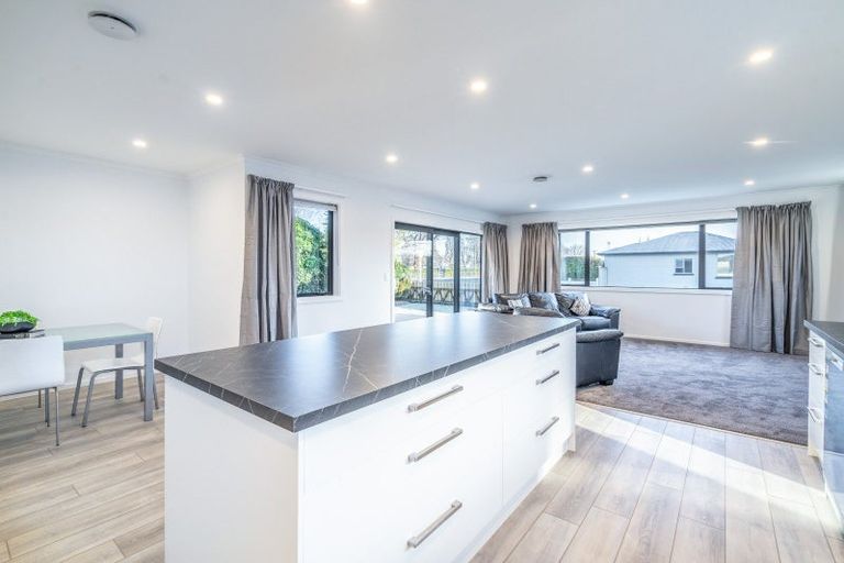 Photo of property in 143 Great North Road, Winton, 9720