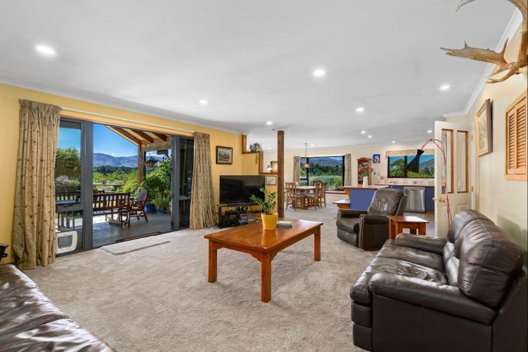 Photo of property in 2 Bramshill Drive, Lower Shotover, Queenstown, 9371