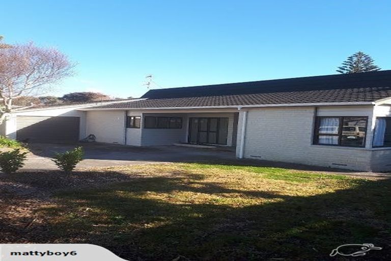 Photo of property in 42 Margaret Road, Raumati Beach, Paraparaumu, 5032
