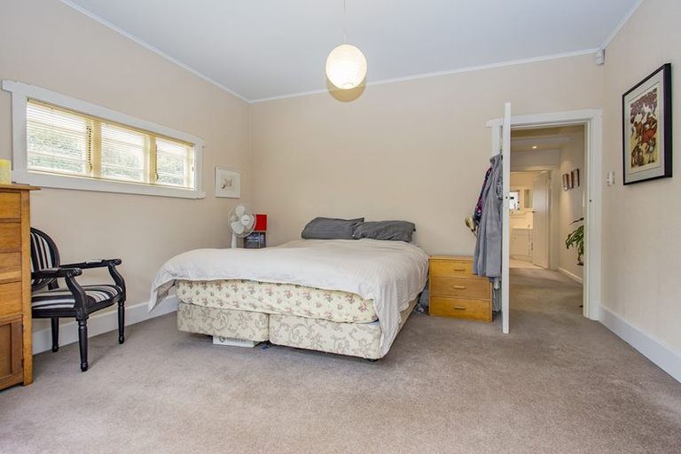 Photo of property in 174 Weston Road, St Albans, Christchurch, 8052