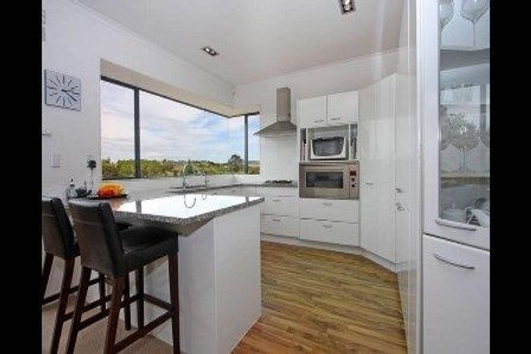 Photo of property in 19 Robina Court, Burswood, Auckland, 2013