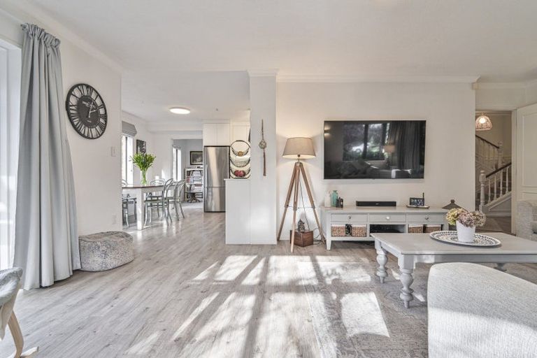 Photo of property in 609 Roberts Street, Hastings, 4122